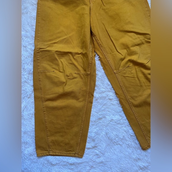 BDG mustard yellow jeans. Size 33. Urban Outfitters - Picture 4 of 5